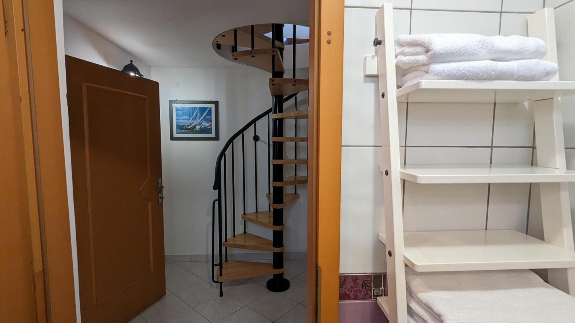 Kartal In The Center Of Near The Beach * Porec