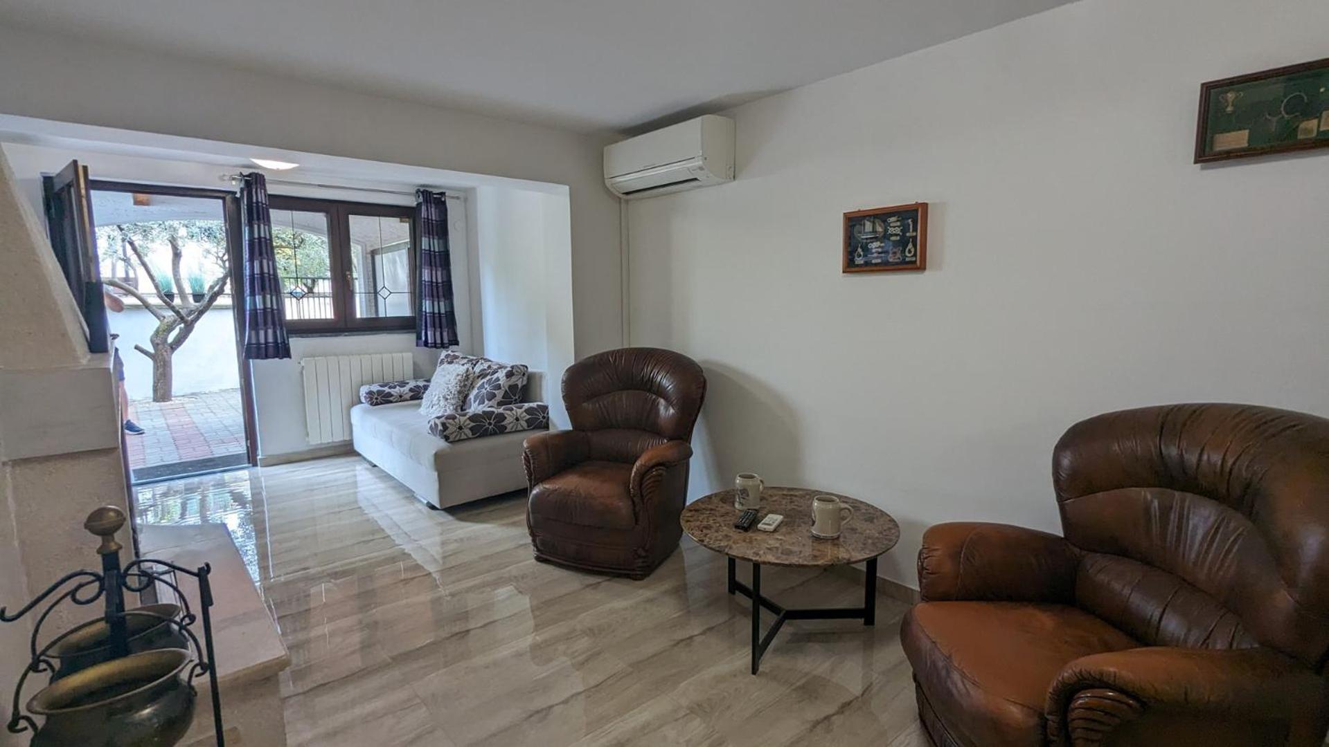 Kartal In The Center Of Near The Beach