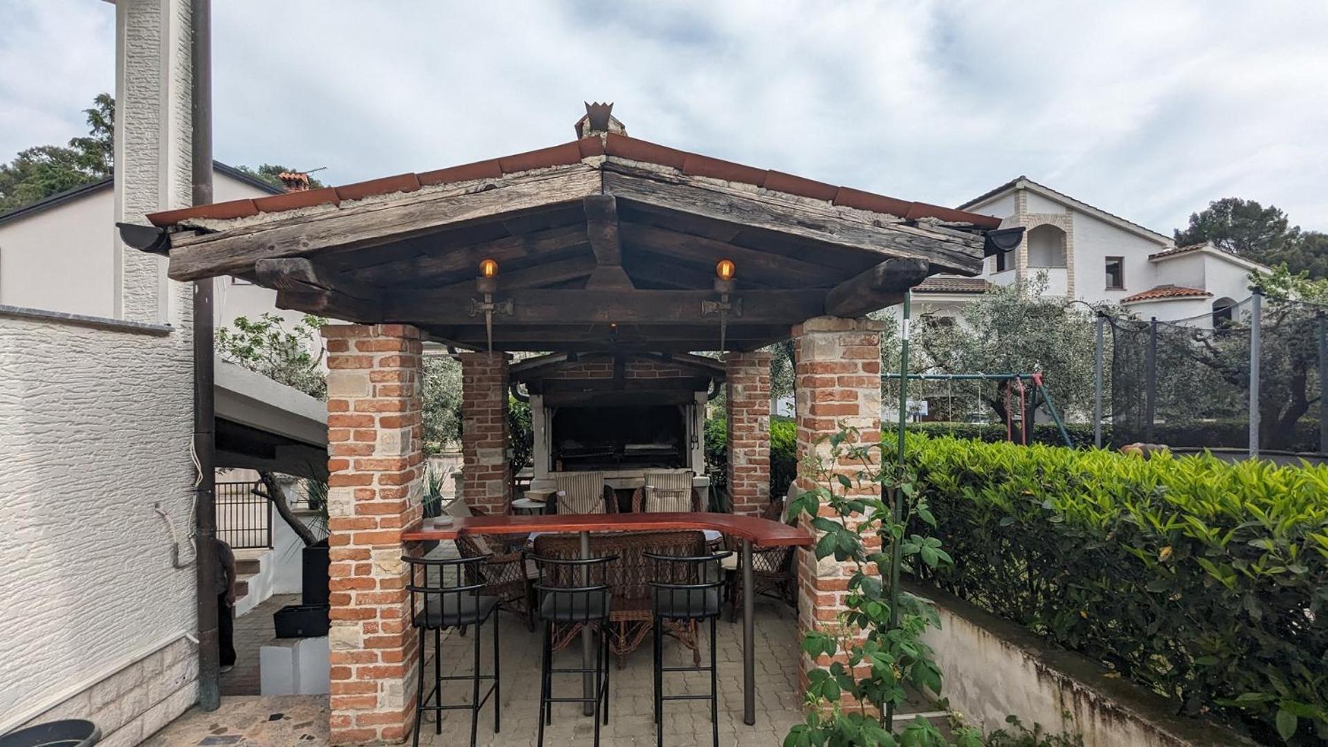 Vikendica Kartal In The Center Of Near The Beach Porec
